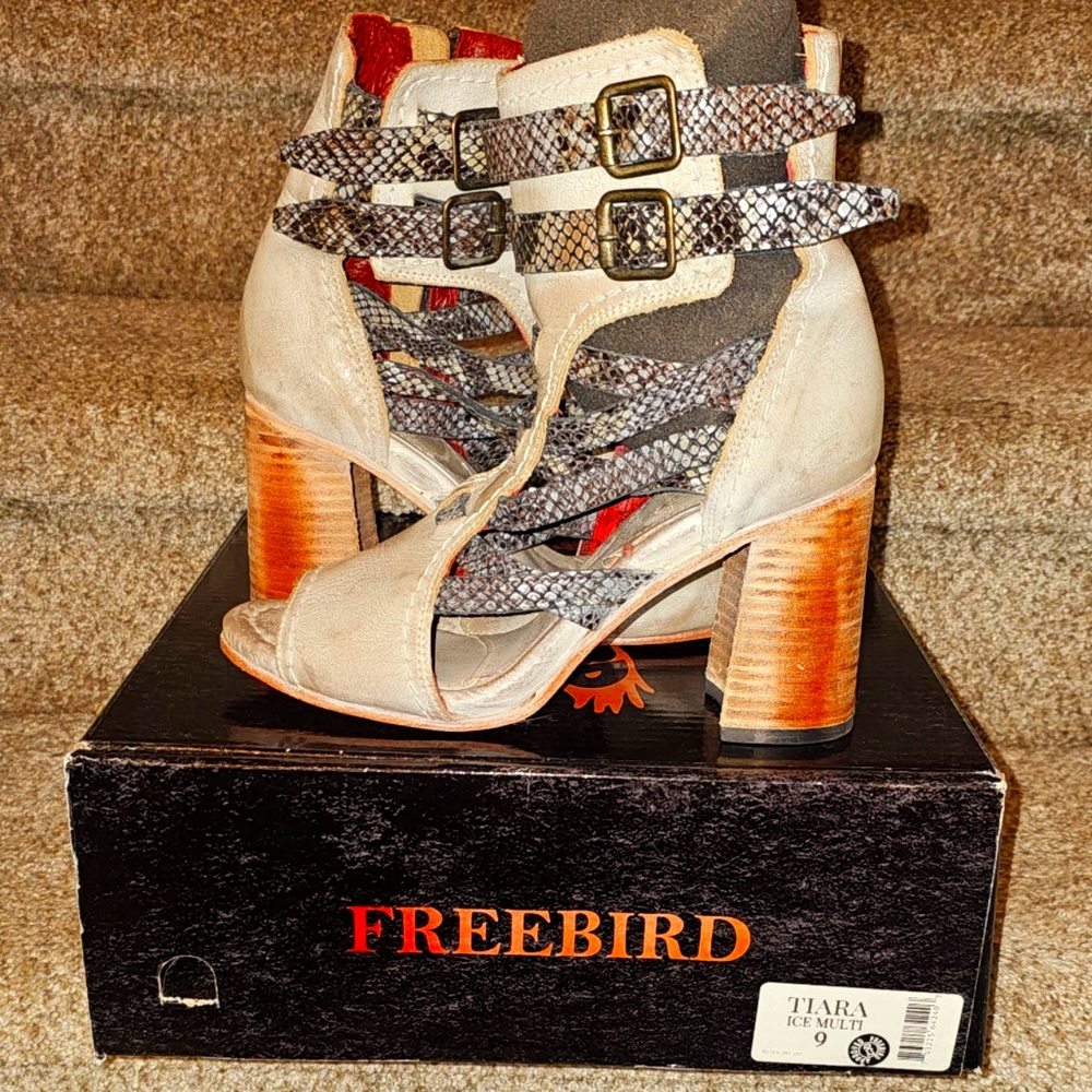 Tiara ice Multi size 9